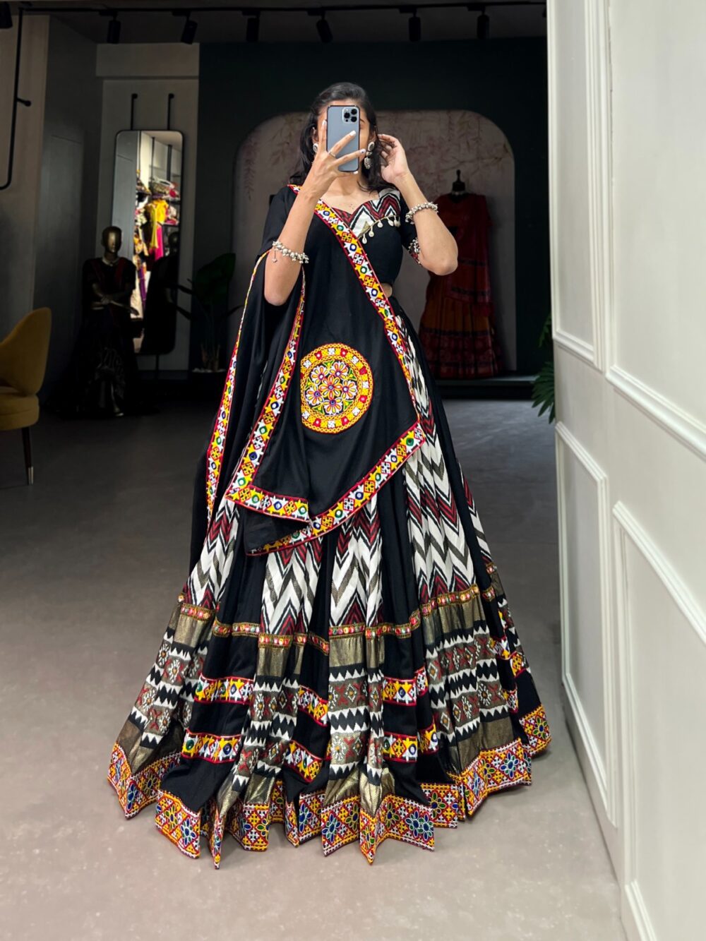 Black Lehenga-stylistswear